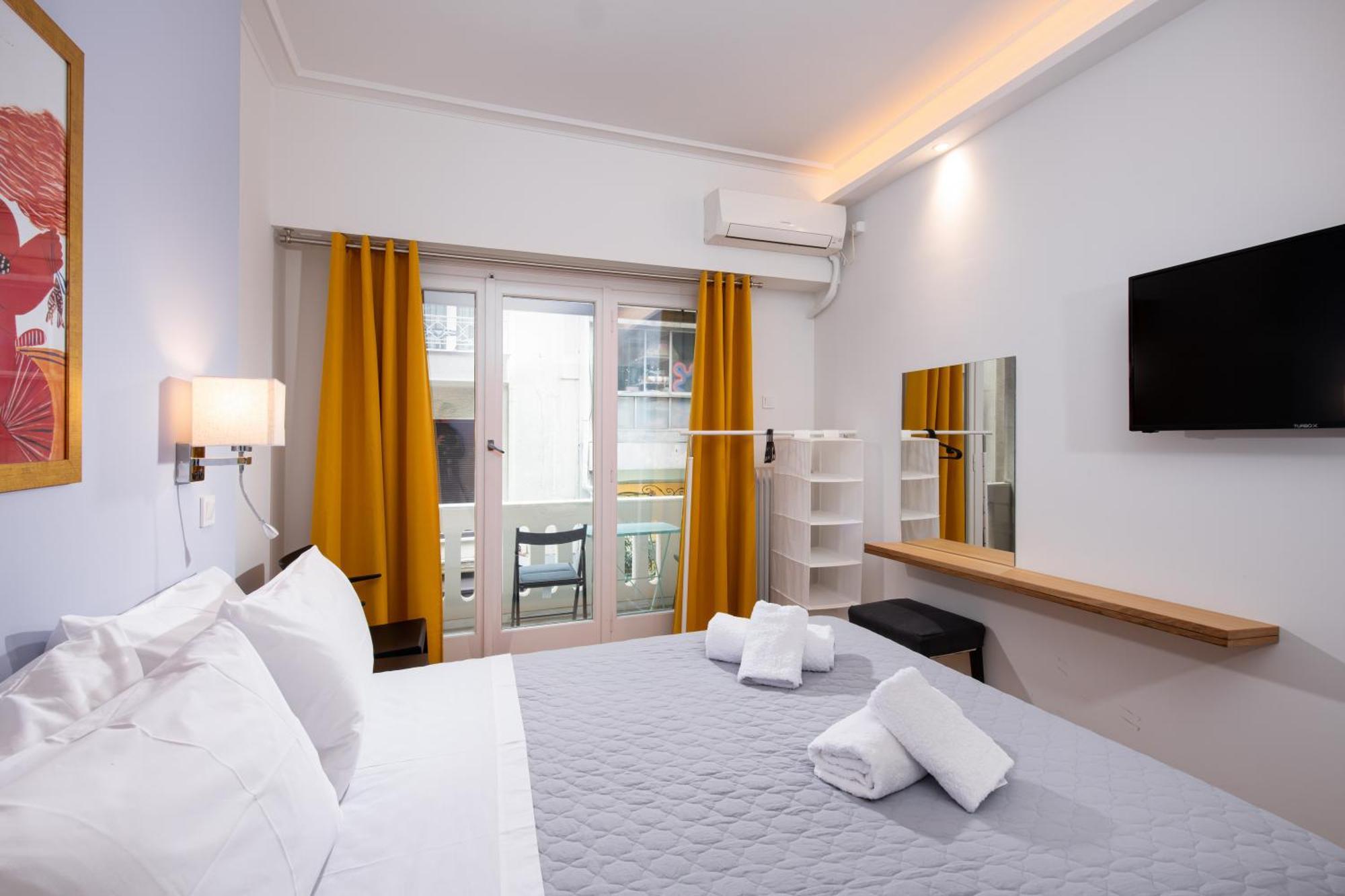 Philos At Nikis - Two Bedroom In Plaka アテネ エクステリア 写真